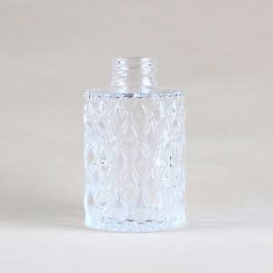 Flower Diamond Pattern Aroma Glass Bottle