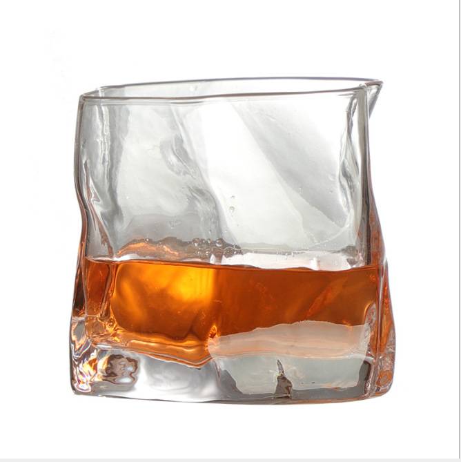 Clear Wine Cups for Red or White Wine Featured Image