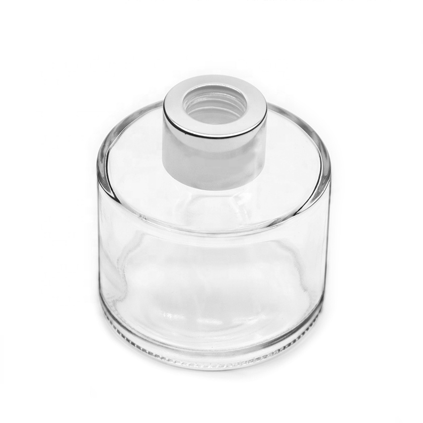 Clear Aroma Reed Diffuser Round Glass Bottle with Aluminum Cap Featured Image