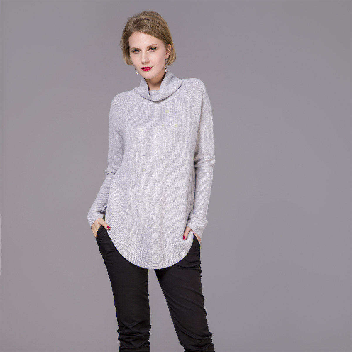 Turtle neck cashmere sweater 6580