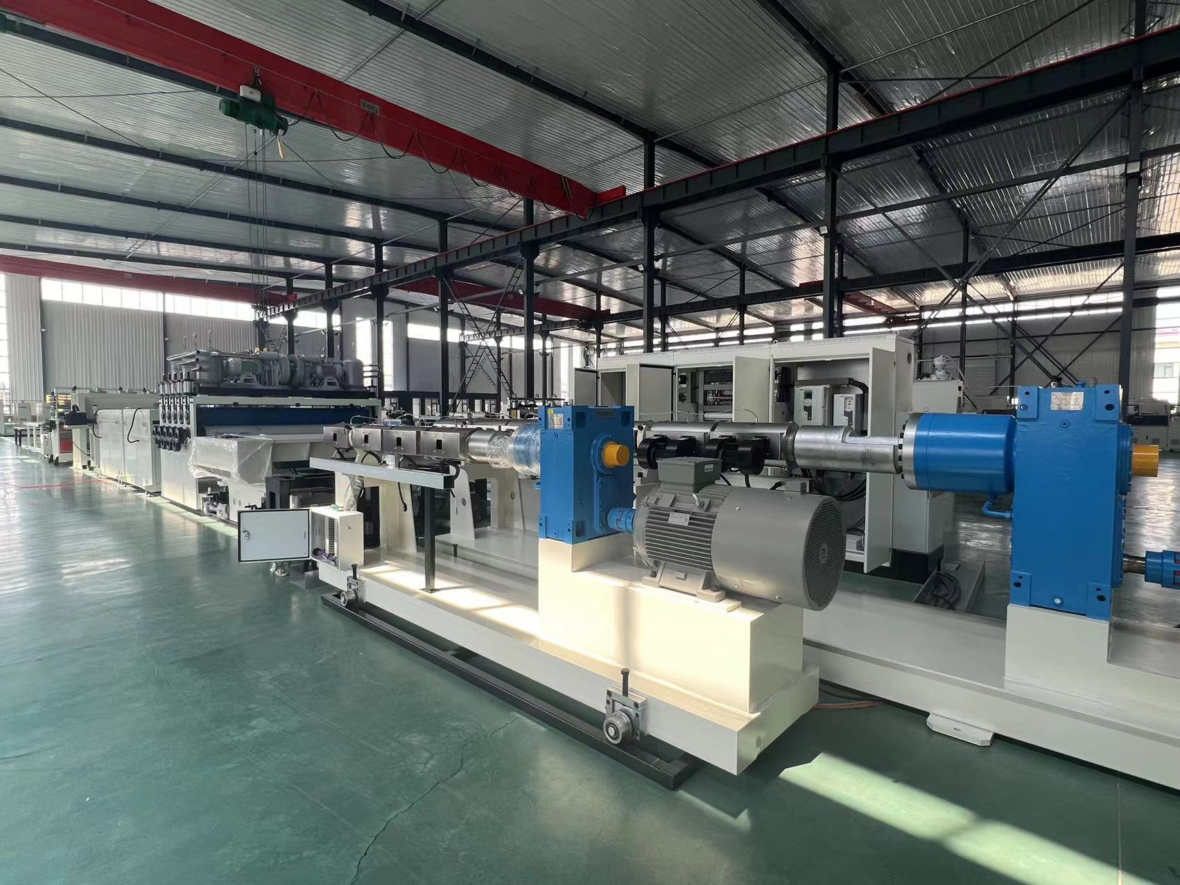 Apr 2022 Coming line-2m width PP hollow profile sheet extrusion line