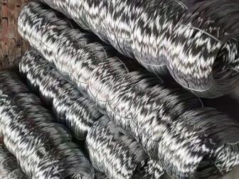 What is the reason why galvanized iron wire can be used for insulation binding