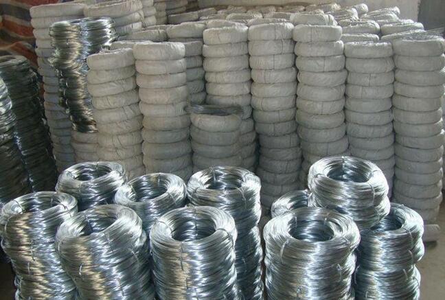Large roll of galvanized wire