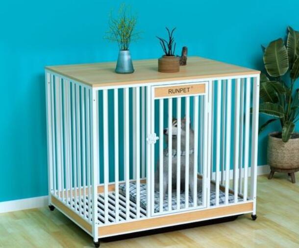 The material of pet cage
