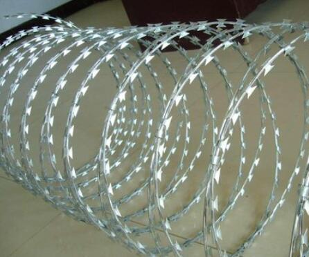 Stainless steel blade thorn rope will last for several years