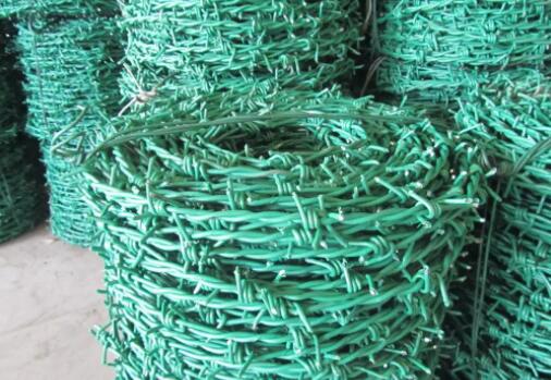 The number of barbed ropes used in the enclosure is