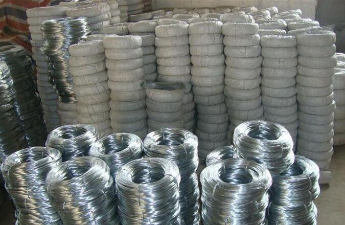 Production process of large roll galvanized wire