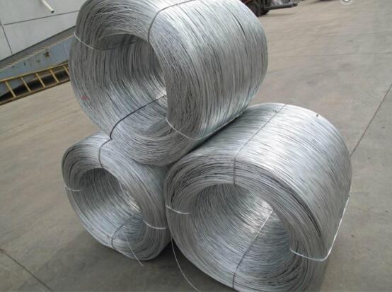 What’s the difference between hot dip galvanized wire and electric galvanized wire?
