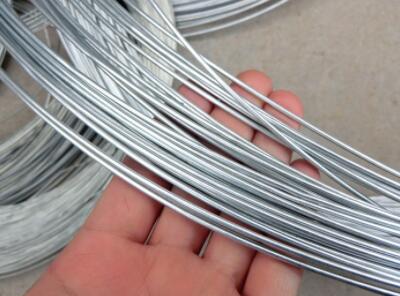 The difference between galvanized wire and stainless steel wire
