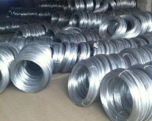 What is the corrosion resistance of hot-dip galvanized wire
