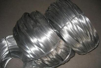 Zinc adhesion on galvanized wire surface and thickness of zinc layer