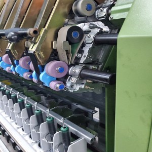 Fabrika Ücretsiz örnek Tam Otomatik Galvanizli Çelik C Kanal Rulo Şekillendirme Makinesi