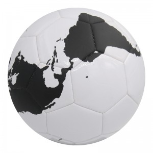 Balón de fútbol: deseño clásico para xogar atemporal