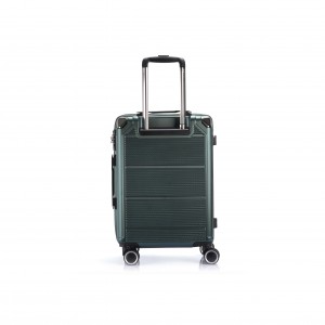 Возьмите с собой большой дорожный багаж, изготовленный на заводе чемоданов