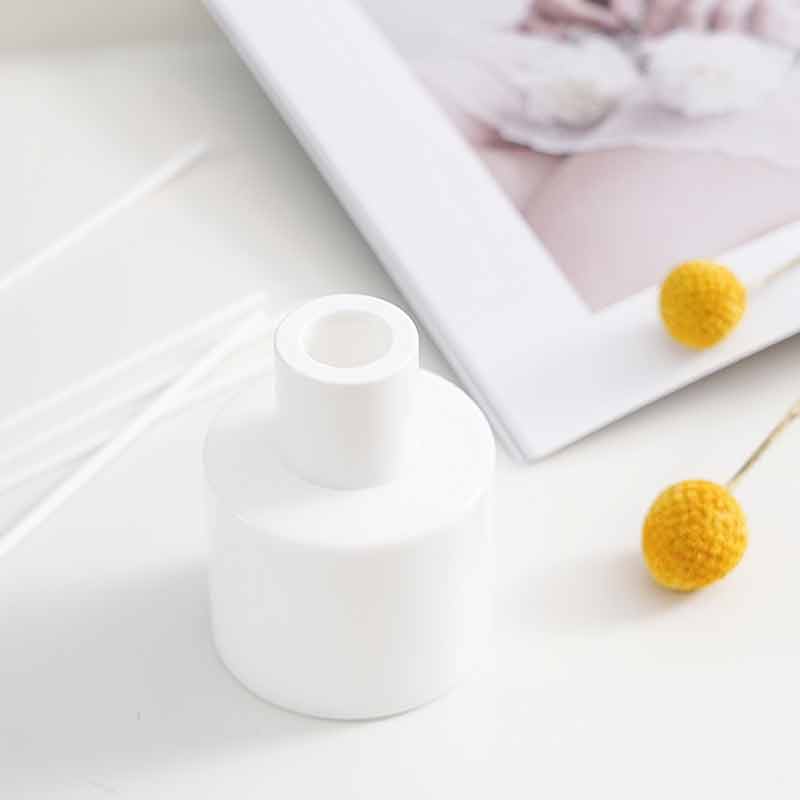 100ml Refillable Round Empty Aromatherapy Glass Diffuser