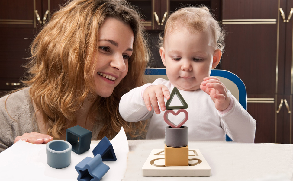 La polyvalence des jouets en silicone : des gobelets empilables aux blocs de construction et puzzles