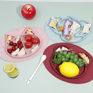 Baby’s round compartmentalized supplementary food plate