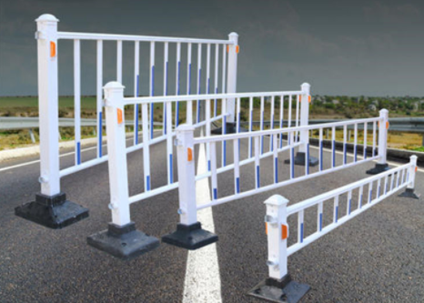 Introduce several common specifications of municipal guardrails