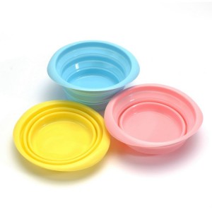Microwave safe and flexible silicone food steamer bowl