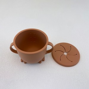 Spill proof mucheche silicone snack cup