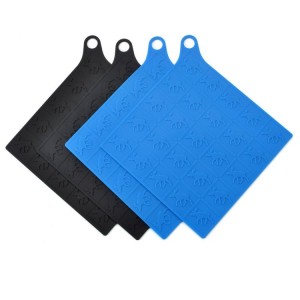 Heat resistant silicone pot pad