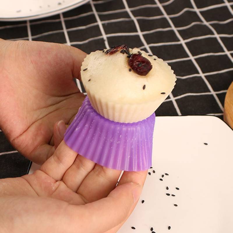 China Silicone Baking Cups Reusable Muffin Liners Non-Stick Cup Cake Molds  Set Cupcake Silicone Liner Standard Size Silicone Cupcake Holder Reusable  Cupcake Liners Christmas Gift factory and manufacturers