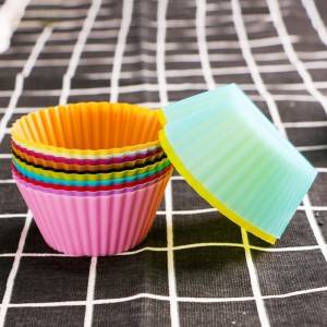 Silicone Baking Cups Reusable Muffin Liners Non-Stick Cup Cake Molds Set Cupcake Silicone Liner Standard Size Silicone Cupcake Holder Reusable Cupcake Liners Christmas Gift