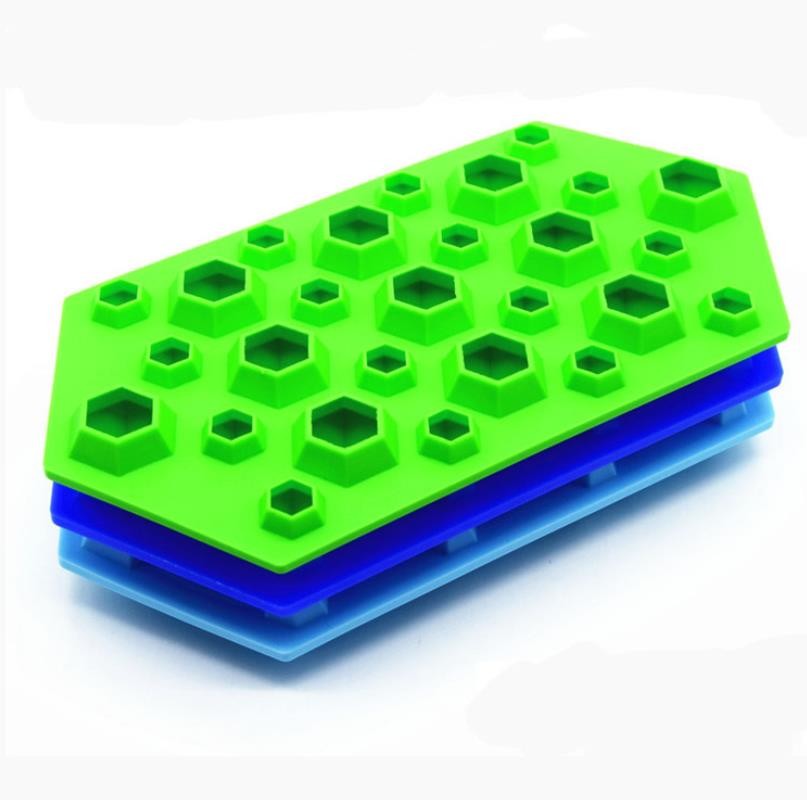 ps23330149-jumbo_small_ice_cube_trays_fun_ice_cube_trays_27_cavity_large_capacity