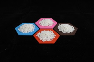 Silicone masterbatch additive for PET and PBT