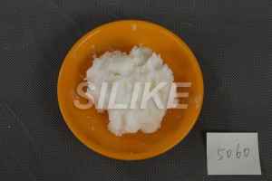 High quality silicone wax is suitable for PE, PP and PVC to improve scratch resistance, lubrication and demoulding performance