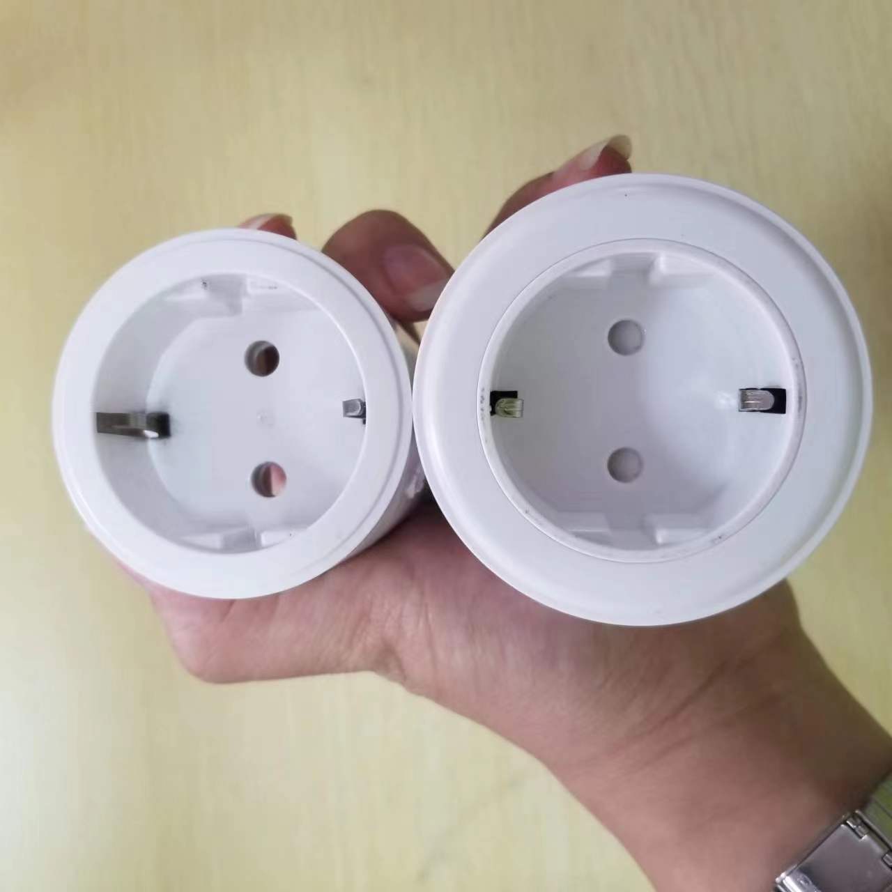 https://www.simatoper.com/simatop-smart-plug-m6-10a-smart-home-wi-fi-outlet-ul-certified-2-4g-wifi-only-product/