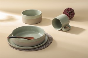 Two-colored Porcelain Saucer and Cup Set