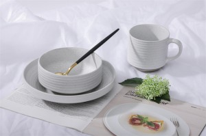 Japanese Style Porcelain Tableware Set, Black Halo Design
