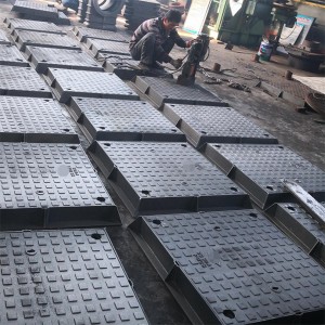 High Quality China Ductile Iron Cast Iron Manhole Covers and Frames