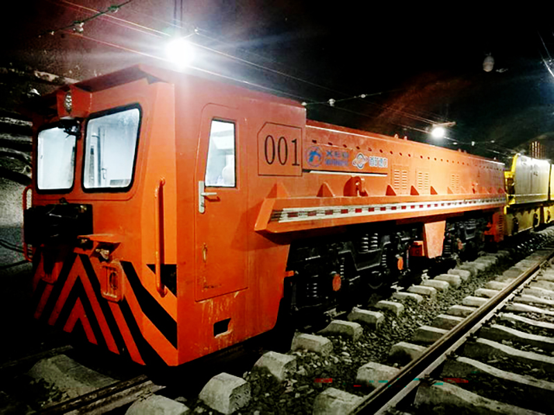 The unmanned track haulage system for underground mines