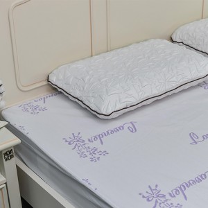 Waterproof bed mattress protector