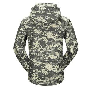 Camouflage softshell jacket