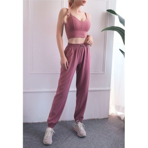 Custom women’s crop top workout sweatpants activewear set