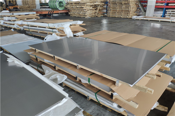 The necessity of keeping the surface of stainless steel sheet clean!