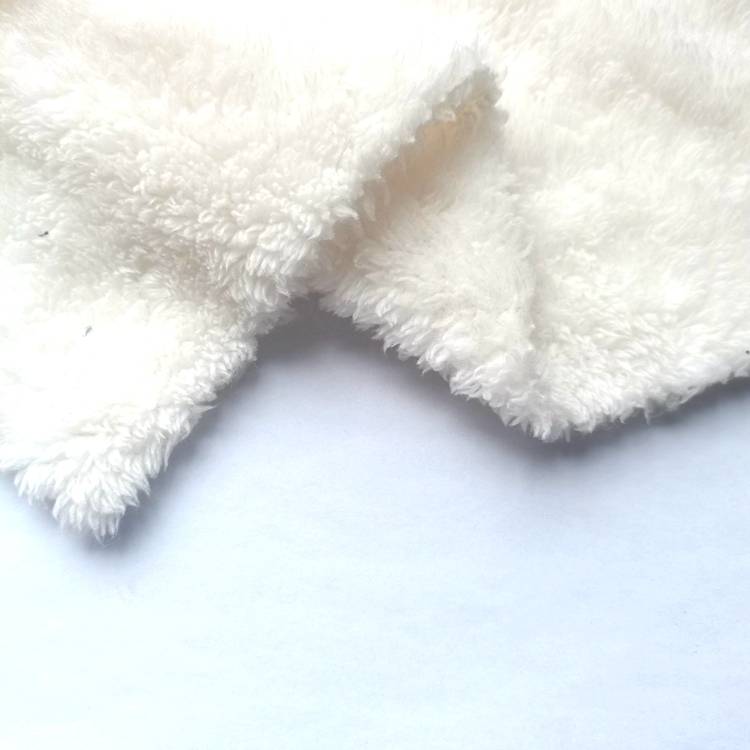 Shaoxing Großhandel 100 Polyester doppelseitiger schneeweißer Sherpa-Stoff für den Winter
