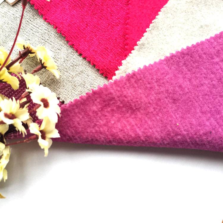 fancy stil tilpasset farvestrikket 100 polyester sweater stof til salg