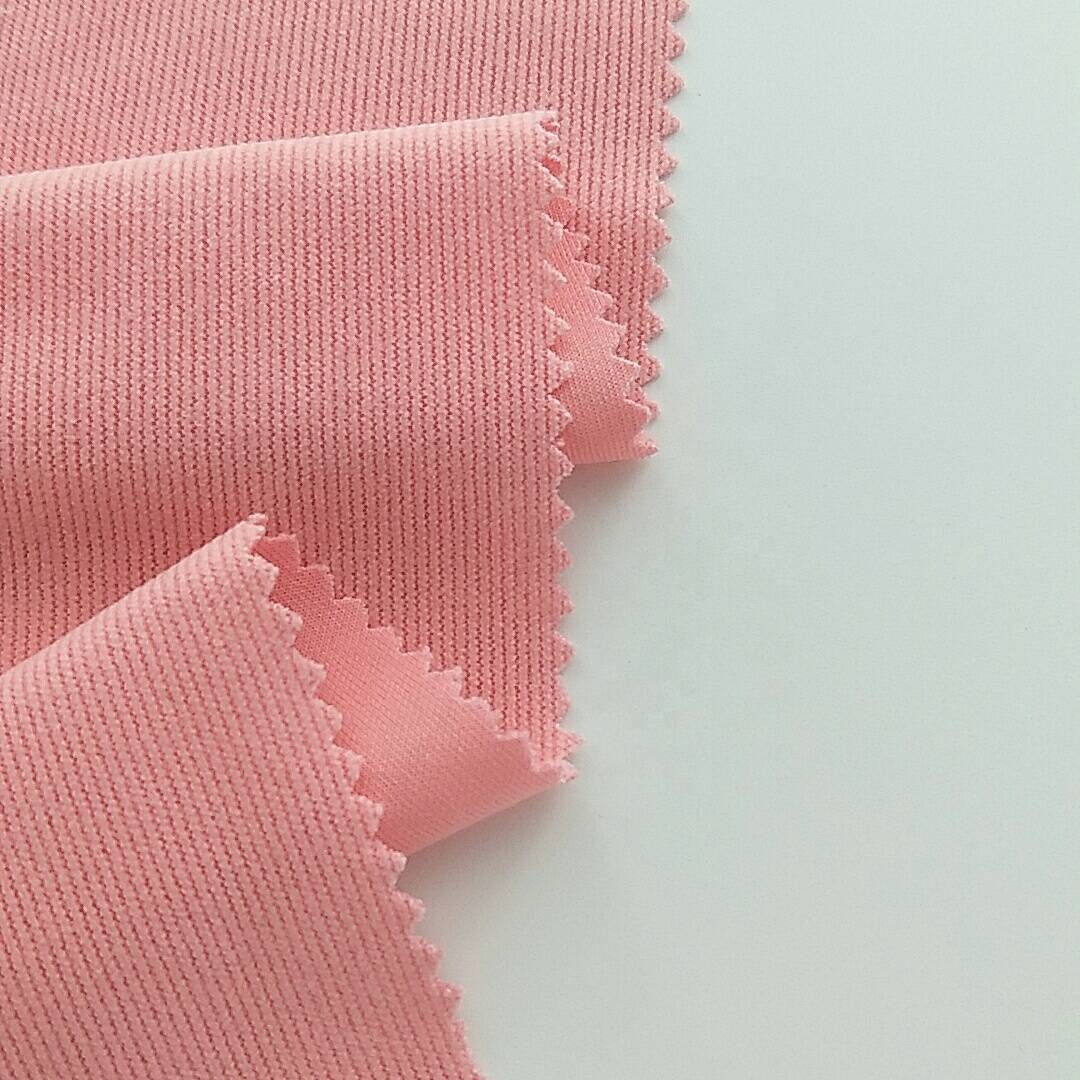 2020 nový štýl polyesterového jednoduchého úpletu česaná tkanina na odev