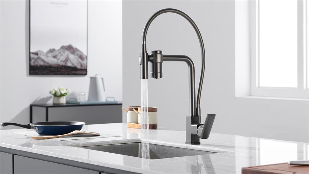 How do I choose the right faucet for my sink and bathtub?
