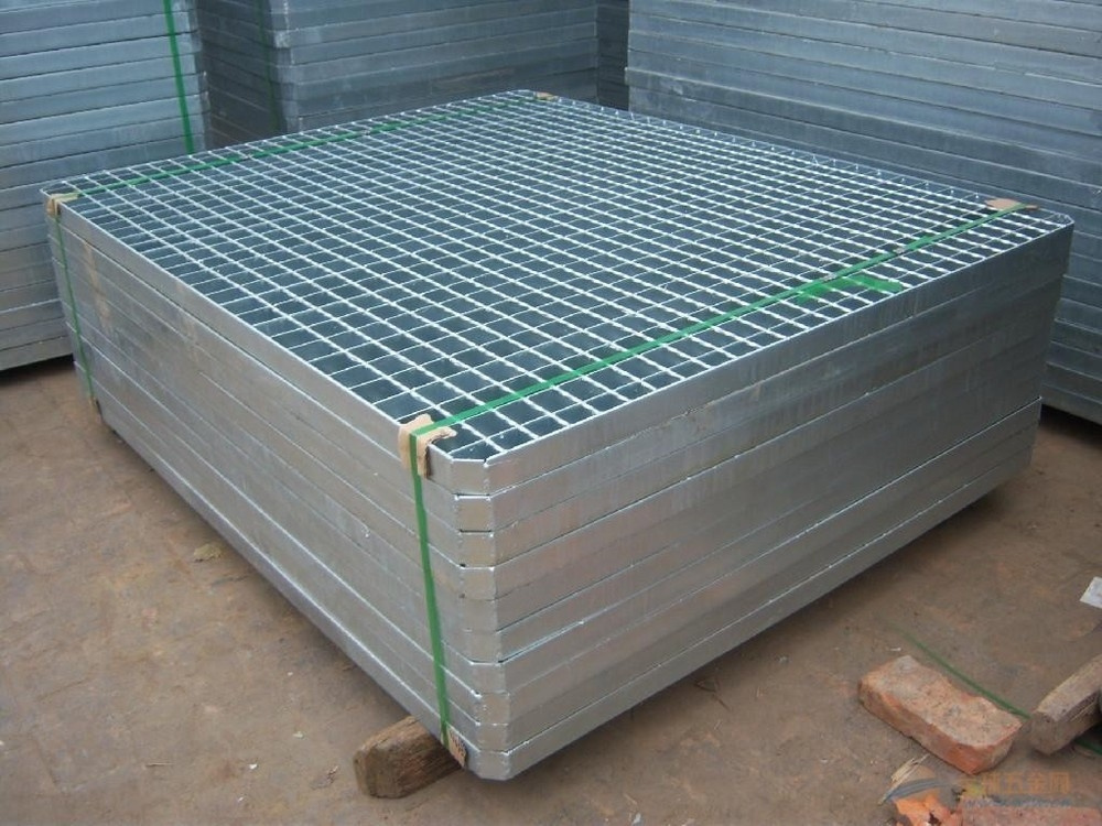 How to pack galvanized steel grating before shipping？