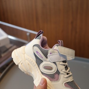 Chaussures pour bébé fabriquées à partir de matériaux légers avancés EVA