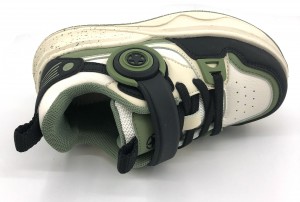 Breathable Boys Swivel Buckle Non-Slip Sole Kids Skate Shoes
