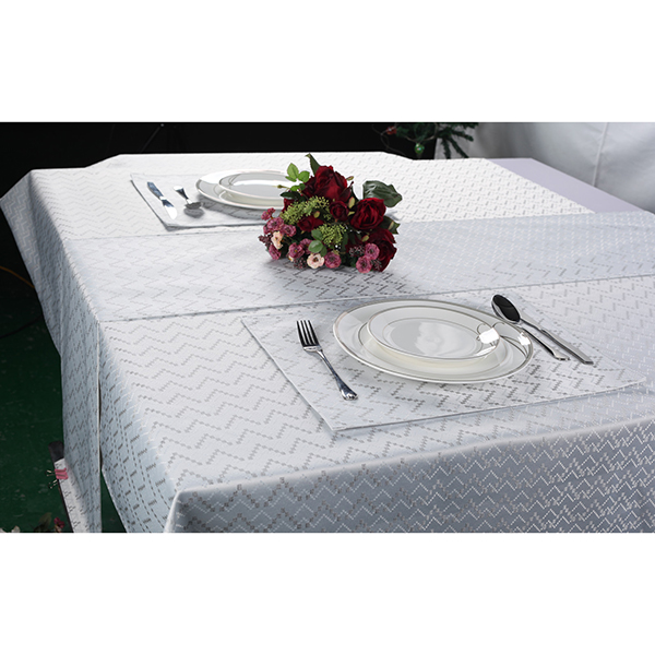 100% polyester table cloths