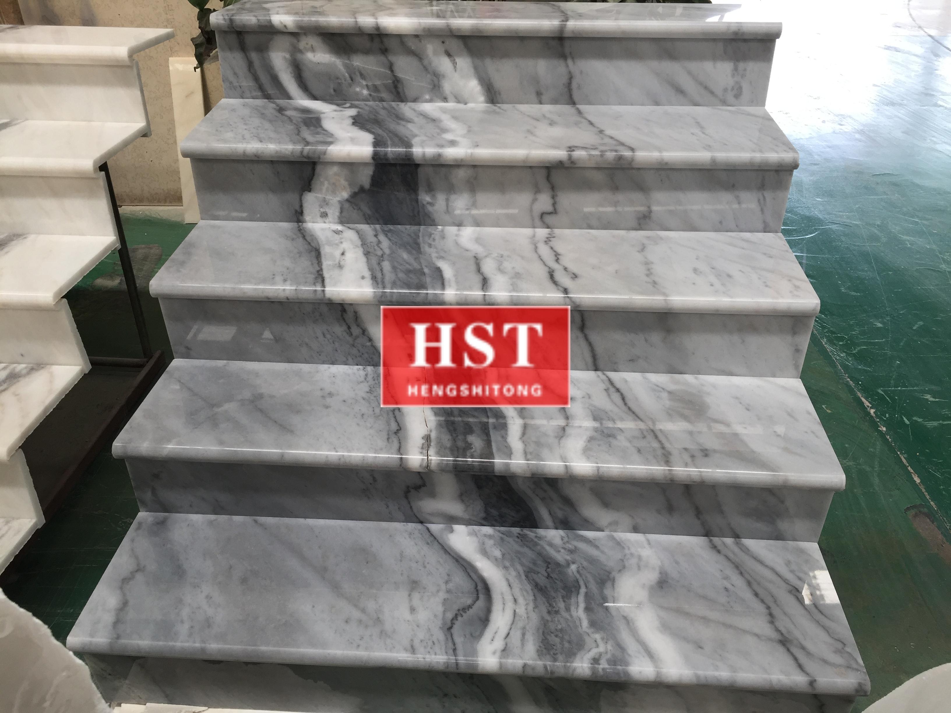 Customized Indoor White Beige Marble Staircase Stair Tread Design