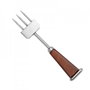 Deluxe Ice Pick With Taper Wooden Handle – 3 Prong