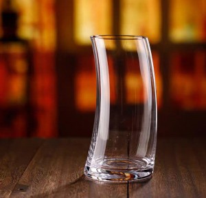 Curved Beer Glass 530ml